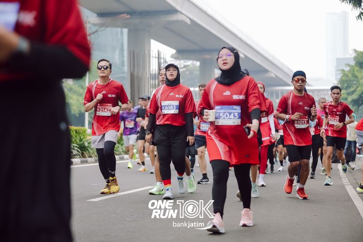 Race photo from ONE RUN 10 K