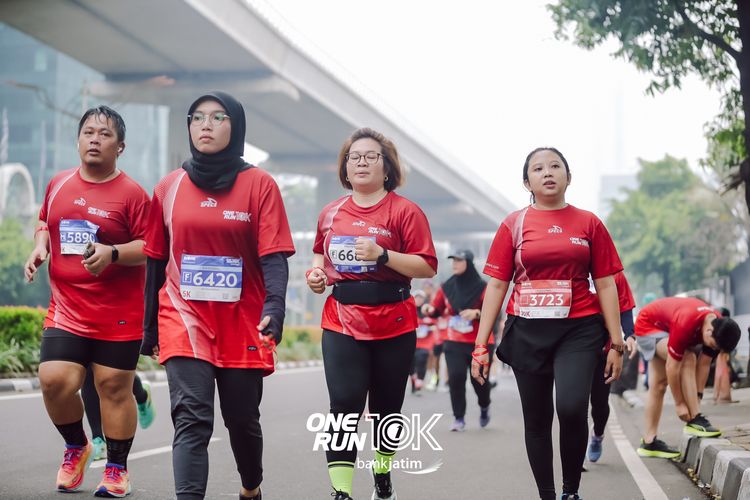 Race photo from ONE RUN 10 K