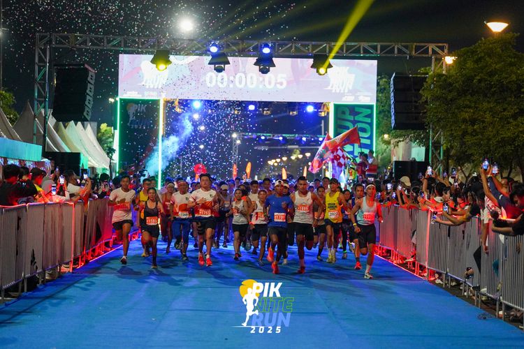 Race photo from PIK NITE RUN 2025