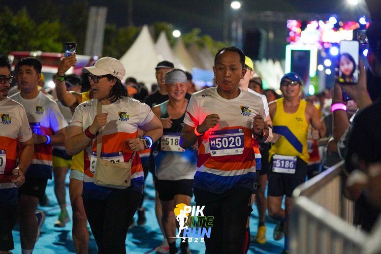 Race photo from PIK NITE RUN 2025
