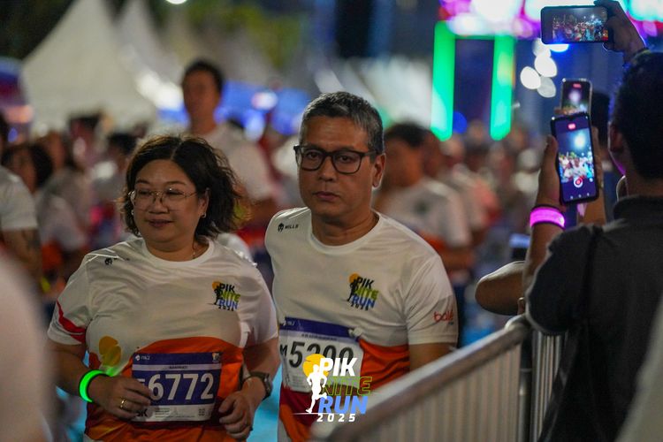 Race photo from PIK NITE RUN 2025