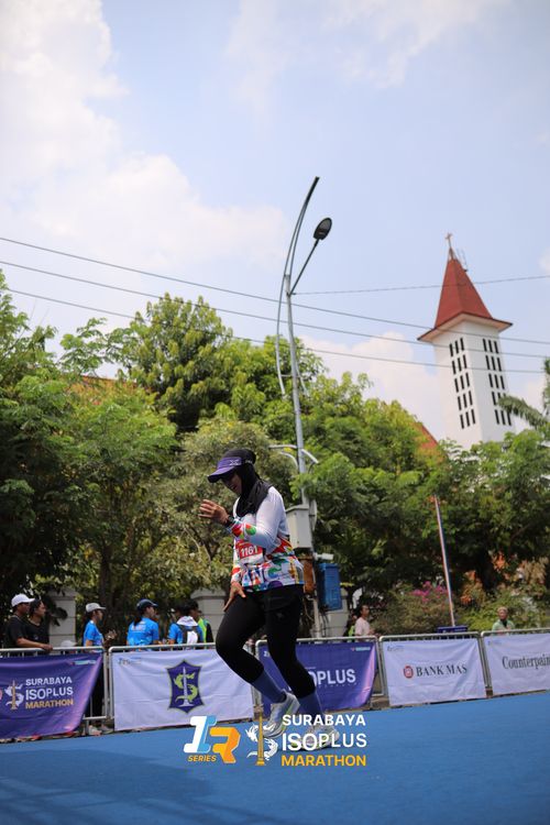 Race photo from SURABAYA ISOPLUS MARATHON 2025