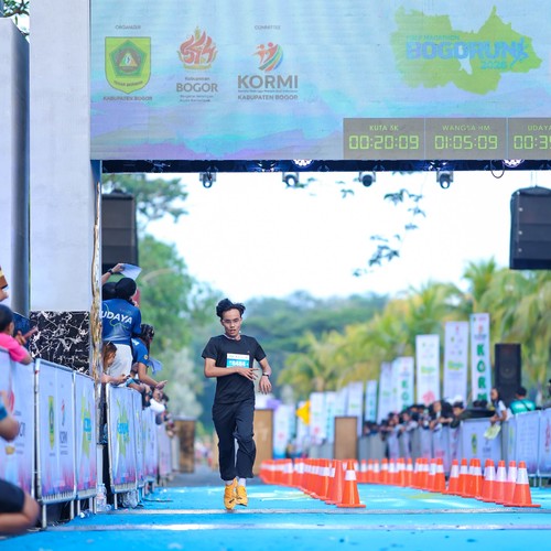 Race photo from BOGORUN 2026