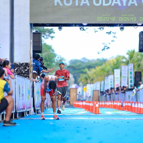 Race photo from BOGORUN 2026