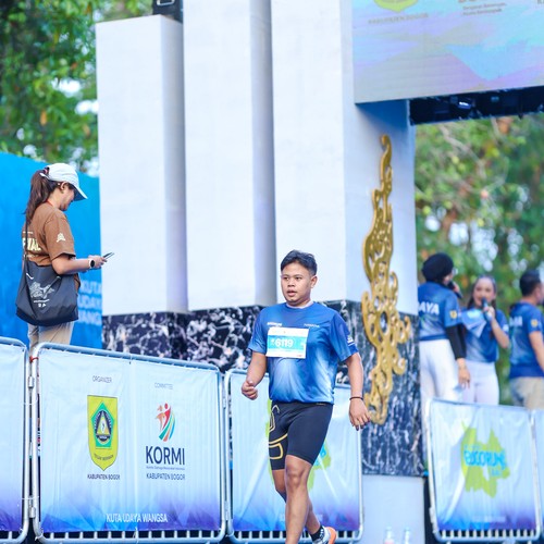 Race photo from BOGORUN 2026