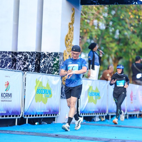 Race photo from BOGORUN 2026