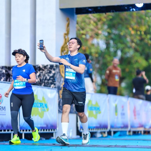 Race photo from BOGORUN 2026