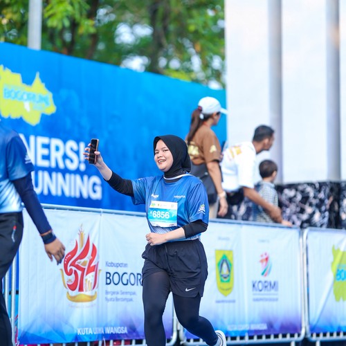Race photo from BOGORUN 2026