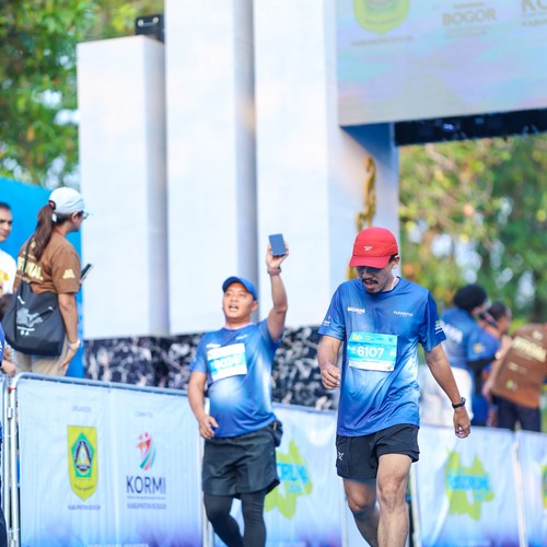 Race photo from BOGORUN 2026