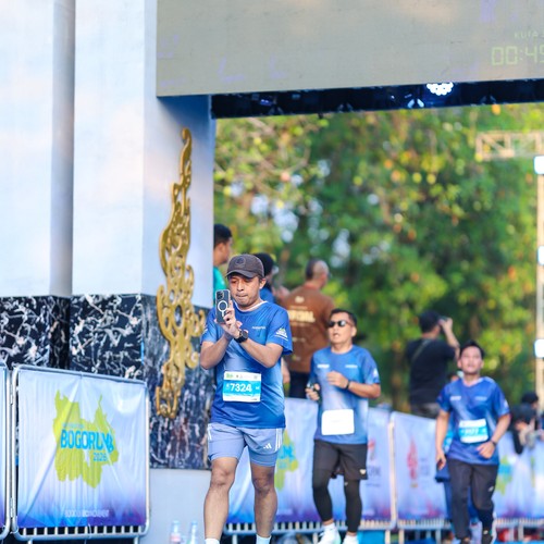 Race photo from BOGORUN 2026