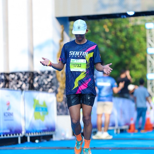 Race photo from BOGORUN 2026