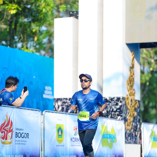 Race photo from BOGORUN 2026
