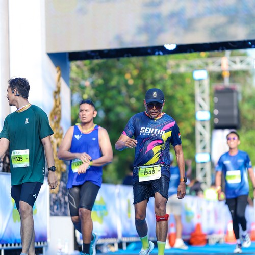 Race photo from BOGORUN 2026