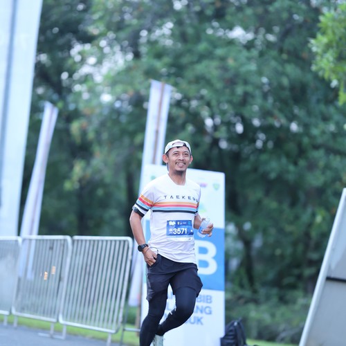 Race photo from BOGORUN 2026
