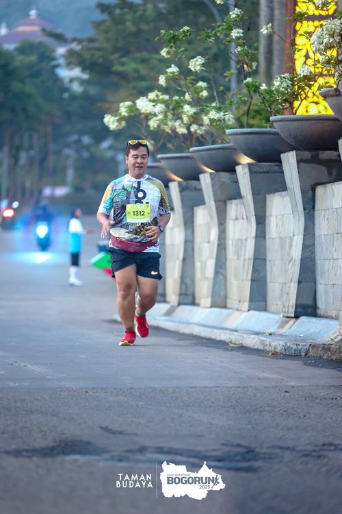Race photo from Taman Budaya x BOGORUN 2025