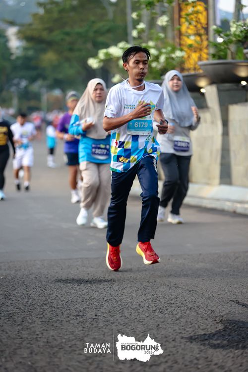Race photo from Taman Budaya x BOGORUN 2025