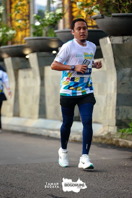 Race photo from Taman Budaya x BOGORUN 2025