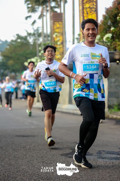 Race photo from Taman Budaya x BOGORUN 2025