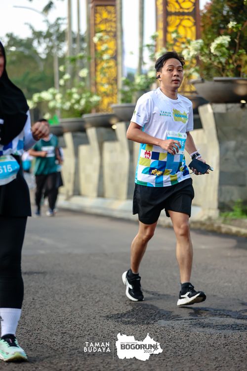 Race photo from Taman Budaya x BOGORUN 2025