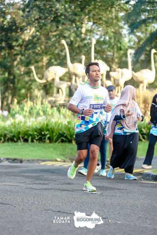 Race photo from Taman Budaya x BOGORUN 2025