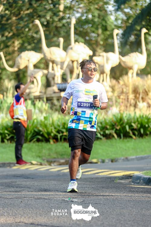 Race photo from Taman Budaya x BOGORUN 2025