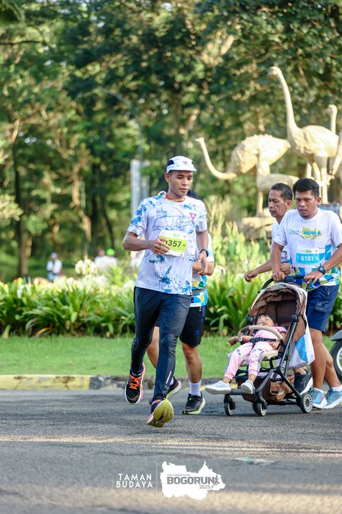 Race photo from Taman Budaya x BOGORUN 2025