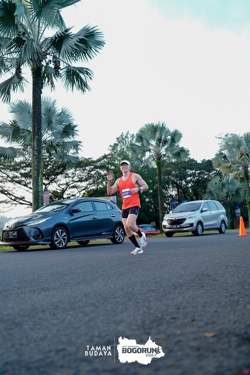 Race photo from Taman Budaya x BOGORUN 2025