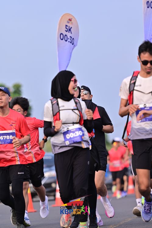Race photo from CISANGKAN KBP CITY RUN 2025