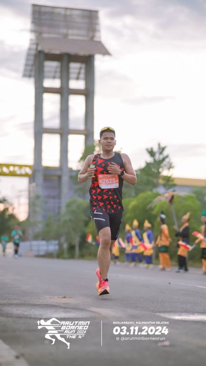 Race photo from Arutmin Borneo Run 2024