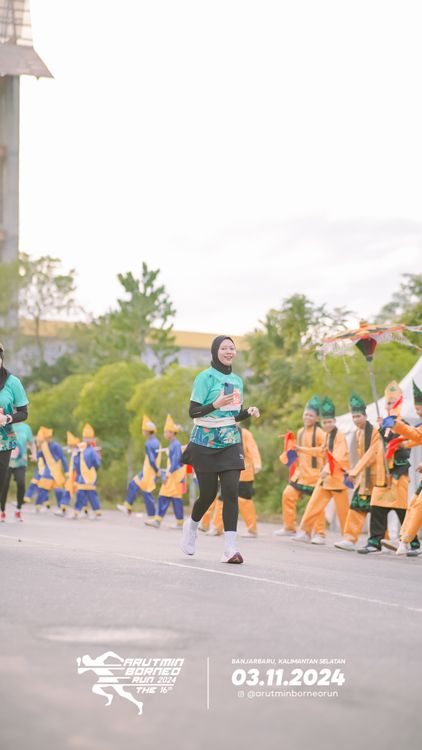 Race photo from Arutmin Borneo Run 2024