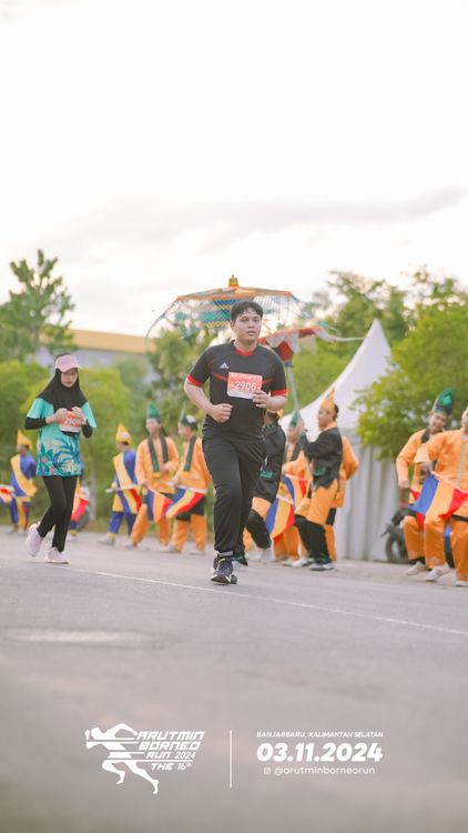 Race photo from Arutmin Borneo Run 2024