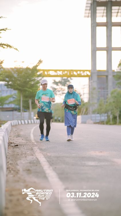 Race photo from Arutmin Borneo Run 2024