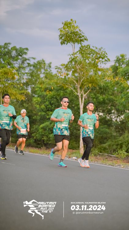 Race photo from Arutmin Borneo Run 2024