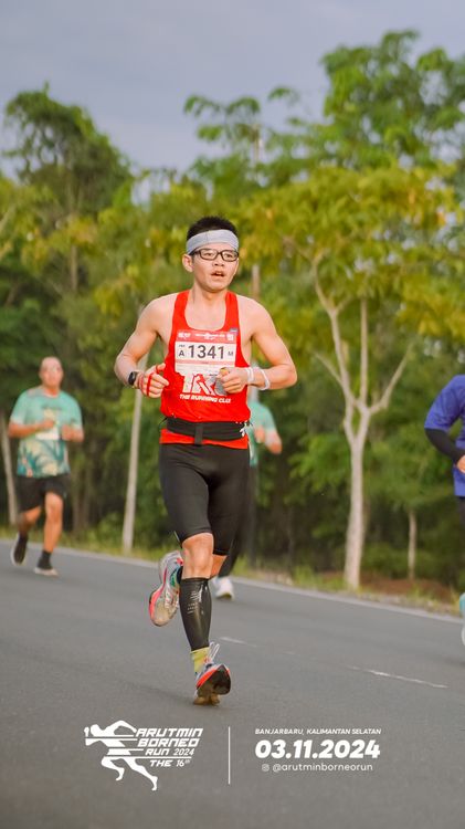 Race photo from Arutmin Borneo Run 2024