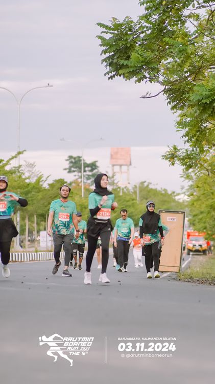 Race photo from Arutmin Borneo Run 2024