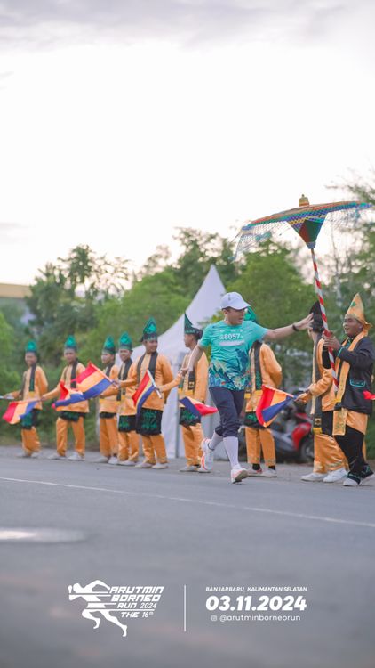Race photo from Arutmin Borneo Run 2024