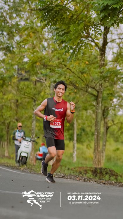 Race photo from Arutmin Borneo Run 2024