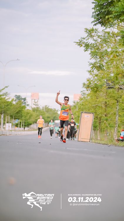 Race photo from Arutmin Borneo Run 2024