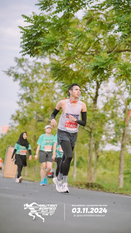 Race photo from Arutmin Borneo Run 2024