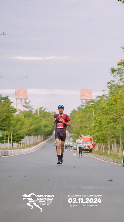 Race photo from Arutmin Borneo Run 2024