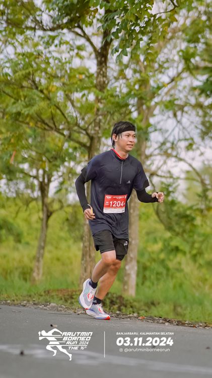 Race photo from Arutmin Borneo Run 2024
