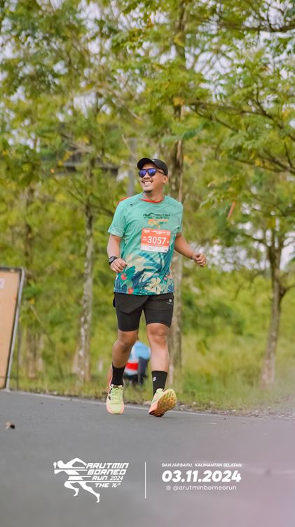 Race photo from Arutmin Borneo Run 2024