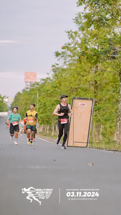 Race photo from Arutmin Borneo Run 2024