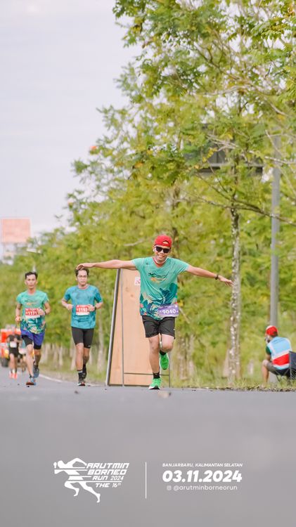 Race photo from Arutmin Borneo Run 2024