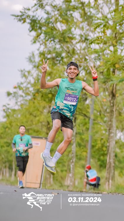 Race photo from Arutmin Borneo Run 2024