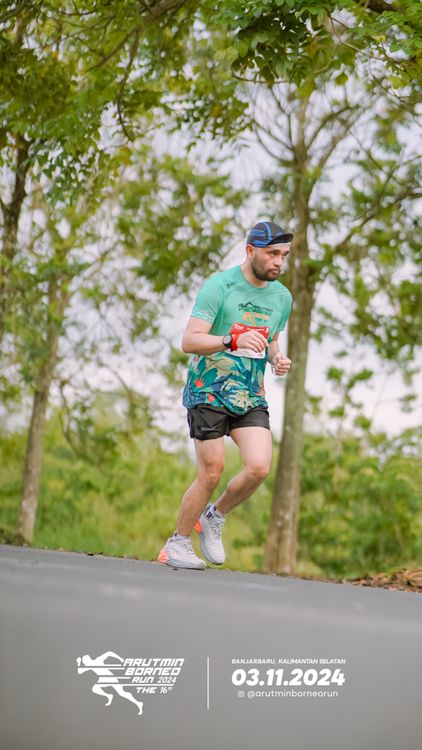 Race photo from Arutmin Borneo Run 2024