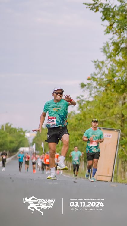 Race photo from Arutmin Borneo Run 2024