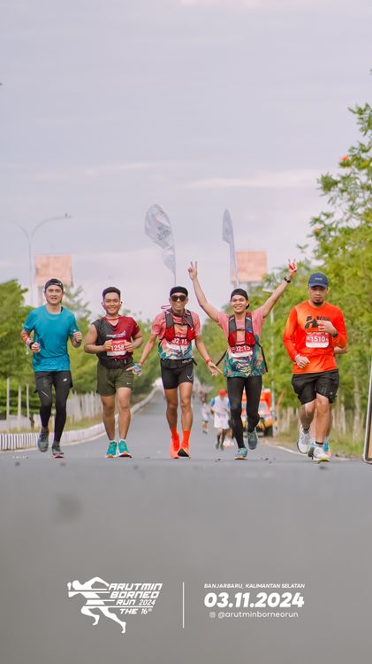 Race photo from Arutmin Borneo Run 2024