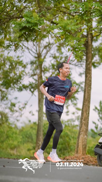 Race photo from Arutmin Borneo Run 2024