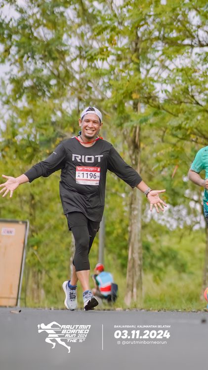 Race photo from Arutmin Borneo Run 2024